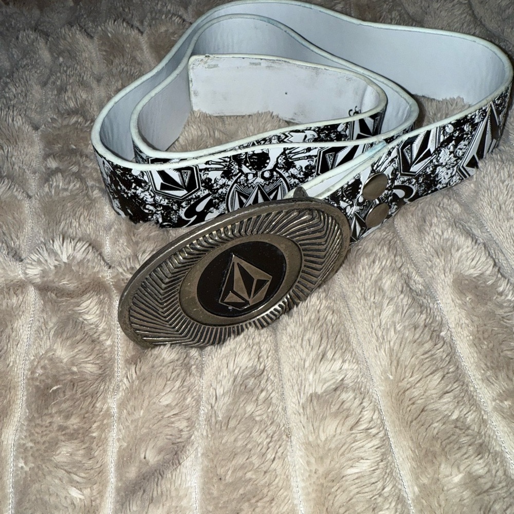 Vintage Volcom Black and White Patterned Belt with Silver Buckle